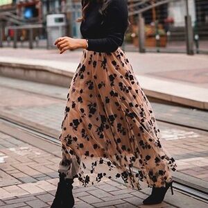 3D posy double layer mesh midi skirt in caramel